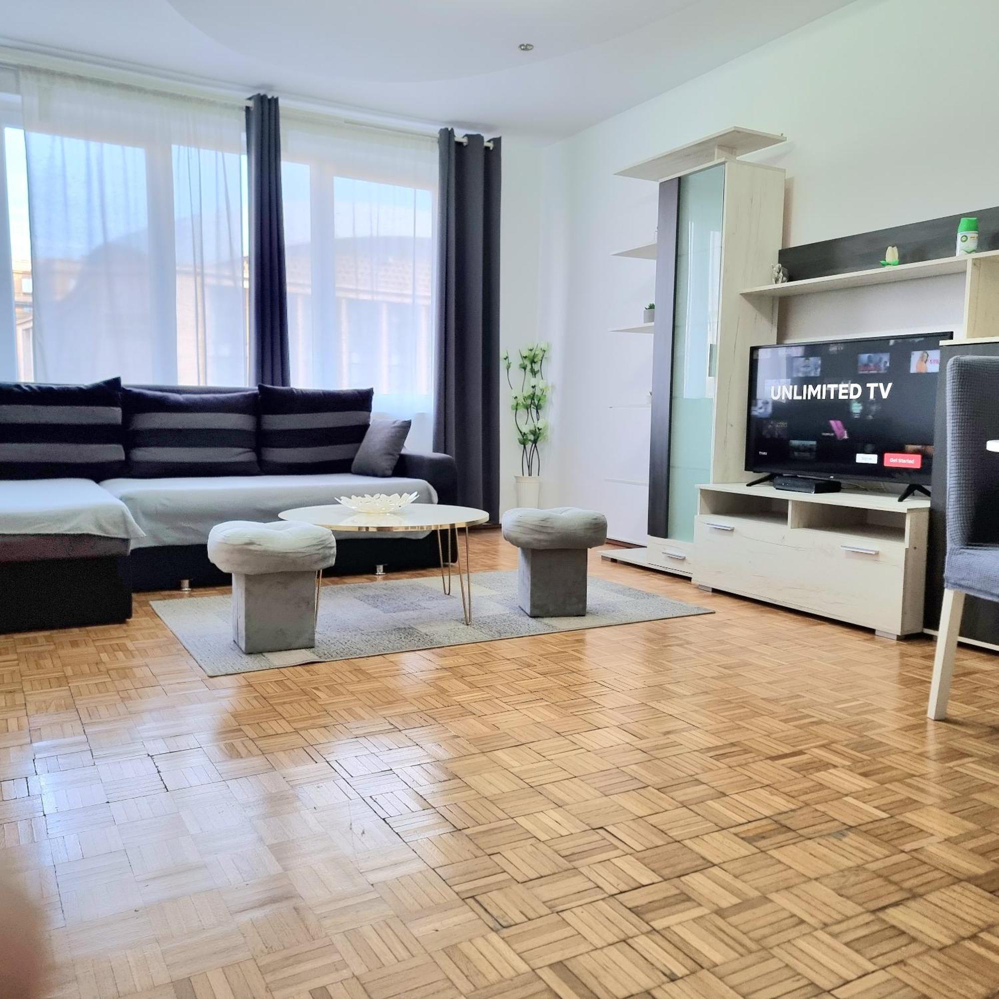 Chic Comfort 1Bdr With Landmark View - Concerthall Bucharest Exterior photo