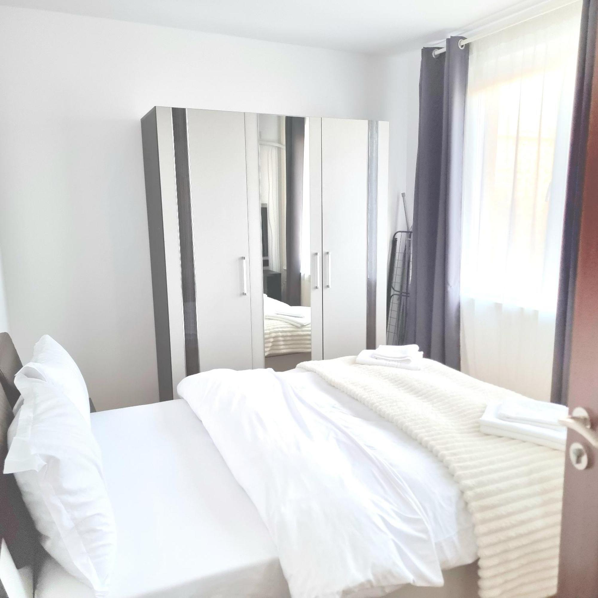 Chic Comfort 1Bdr With Landmark View - Concerthall Bucharest Exterior photo